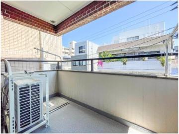 バルコニー(2025年10月)