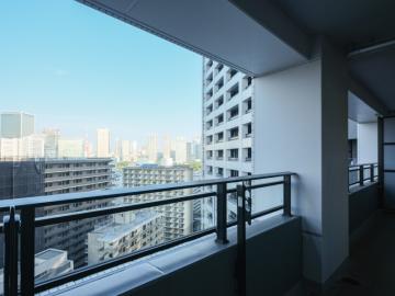 バルコニー(2025年10月)